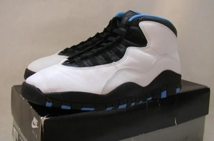 Air Jordan 10 OG Powder Blue, white