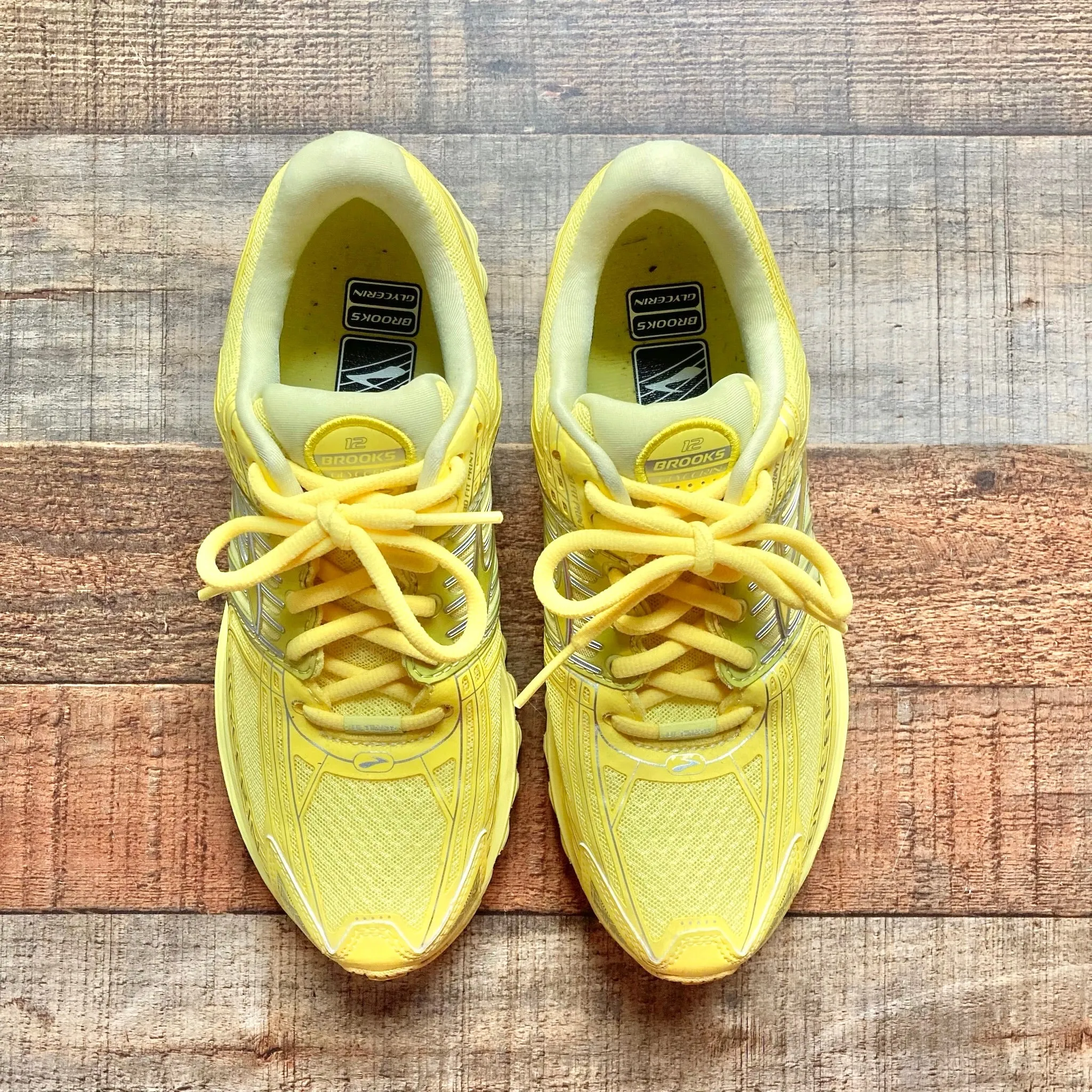 Brooks Clycern 12 Neon Yellow Sneakers- Size 7.5