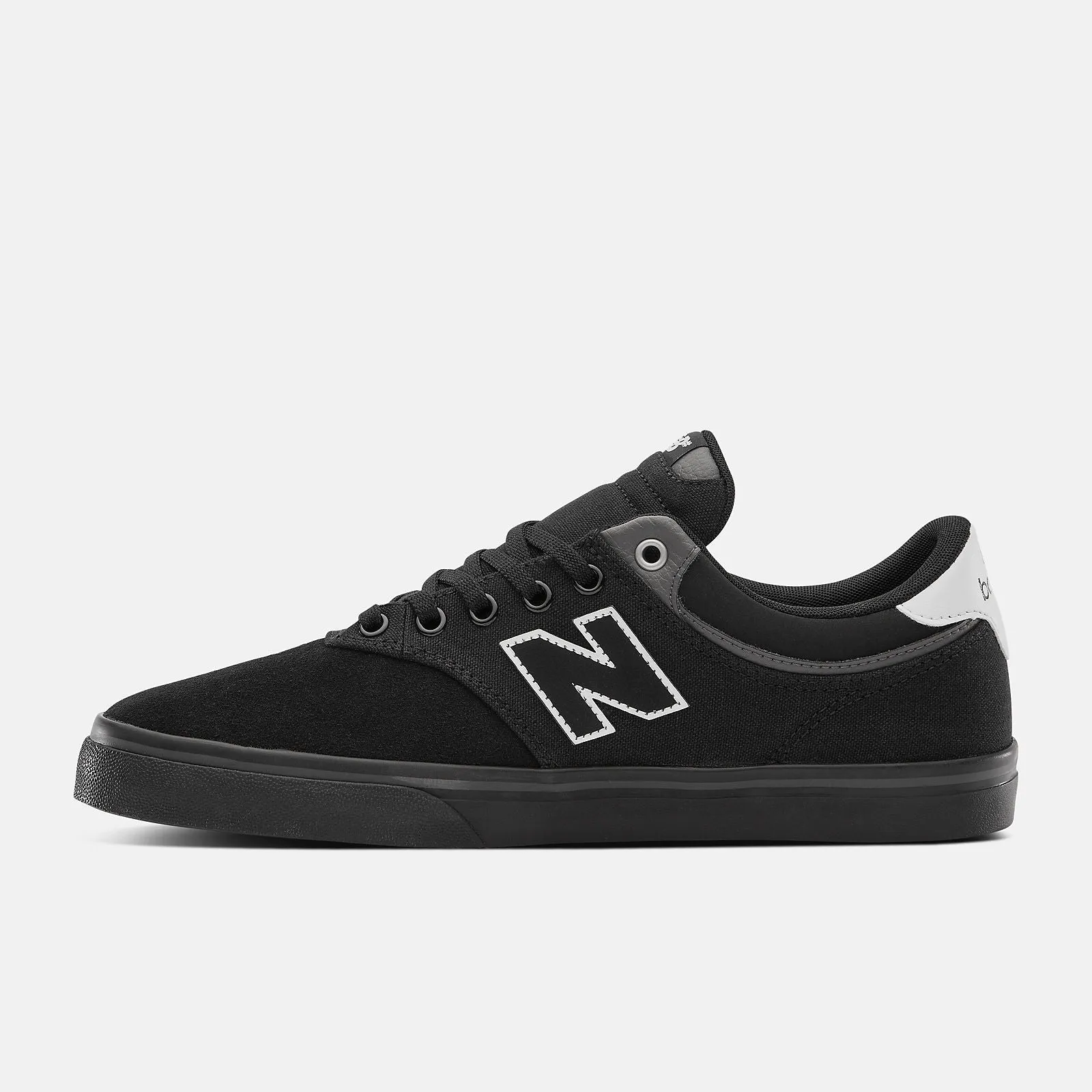 NEW BALANCE 255 BLACK/WHITE