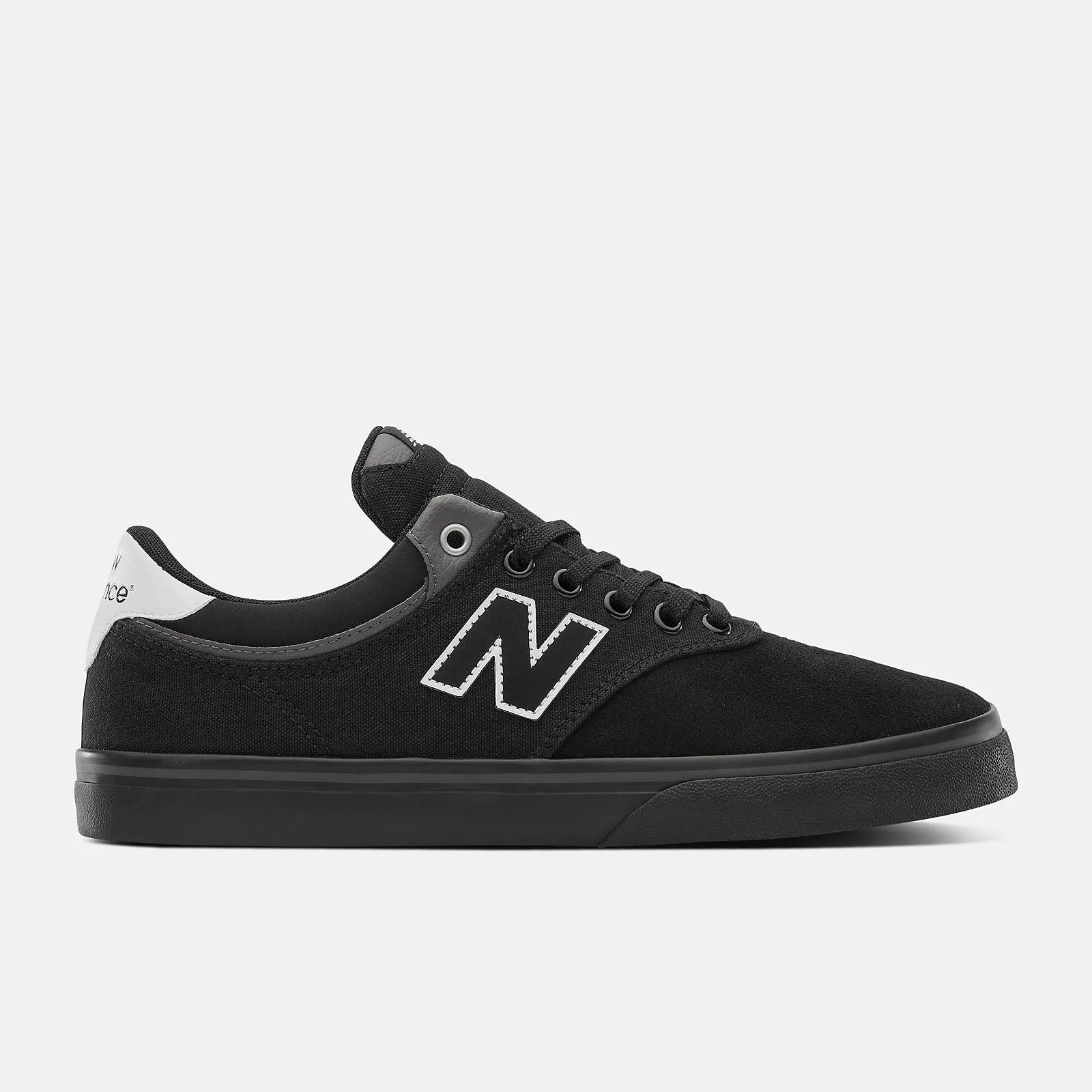 NEW BALANCE 255 BLACK/WHITE