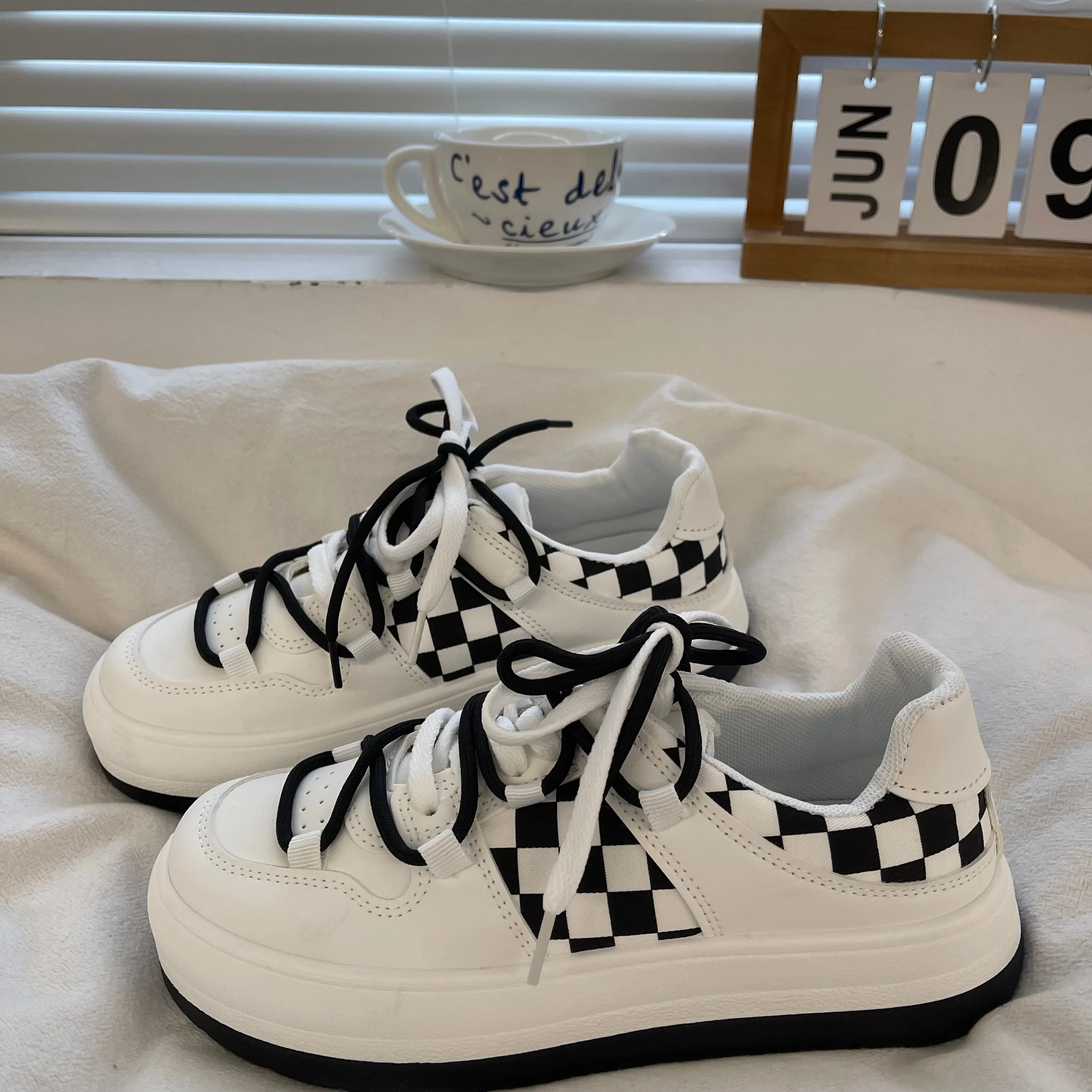 Vintage Aesthetic Monochrome Checkered Print Sneakers